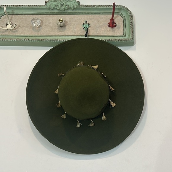 Vince Camuto Wool Floppy Sun Hat Forest Green Tassel Chain Country Boho O/S Nwt - Picture 3 of 7